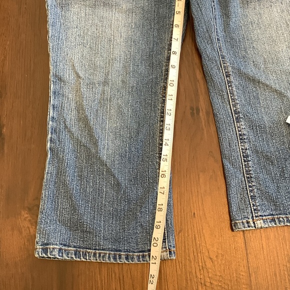 TWO HEARTS MATERNITY JEANS CROPPED - Picture 2 of 7